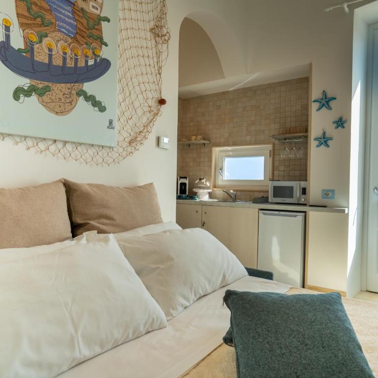 Donnamaria - Dimora Vista Mare - Family Room with Terrace - 13