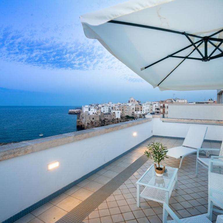 Donnamaria - Dimora Vista Mare - Family Room with Terrace - 18