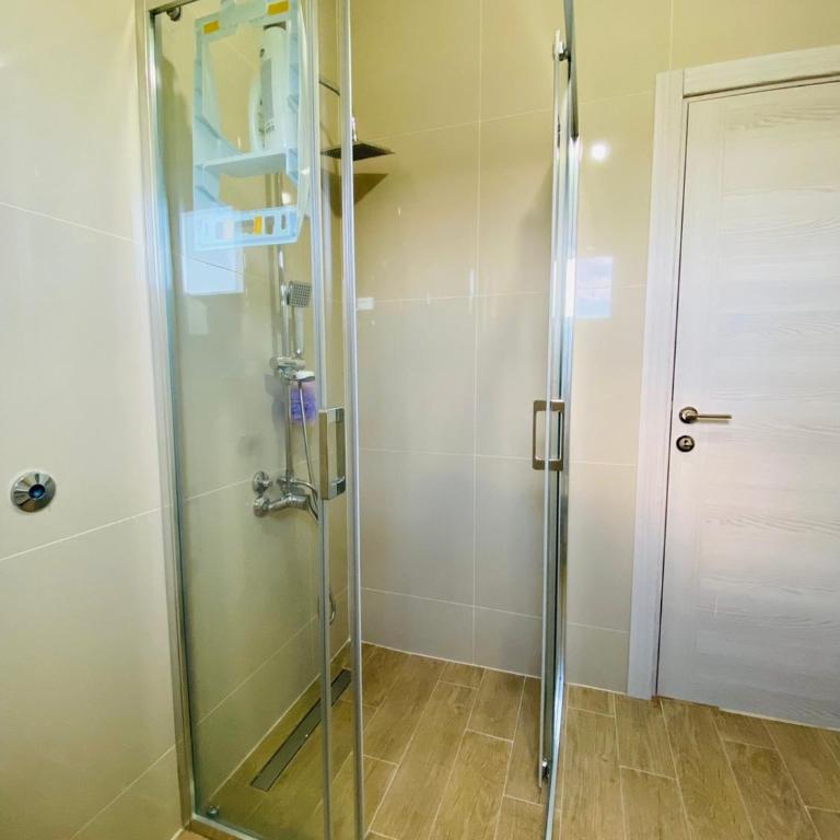 Home Mia Airport - Two-Bedroom Apartment - 74