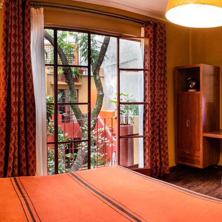 The Red Tree House - Habitación Doble con vistas al jardín - 2