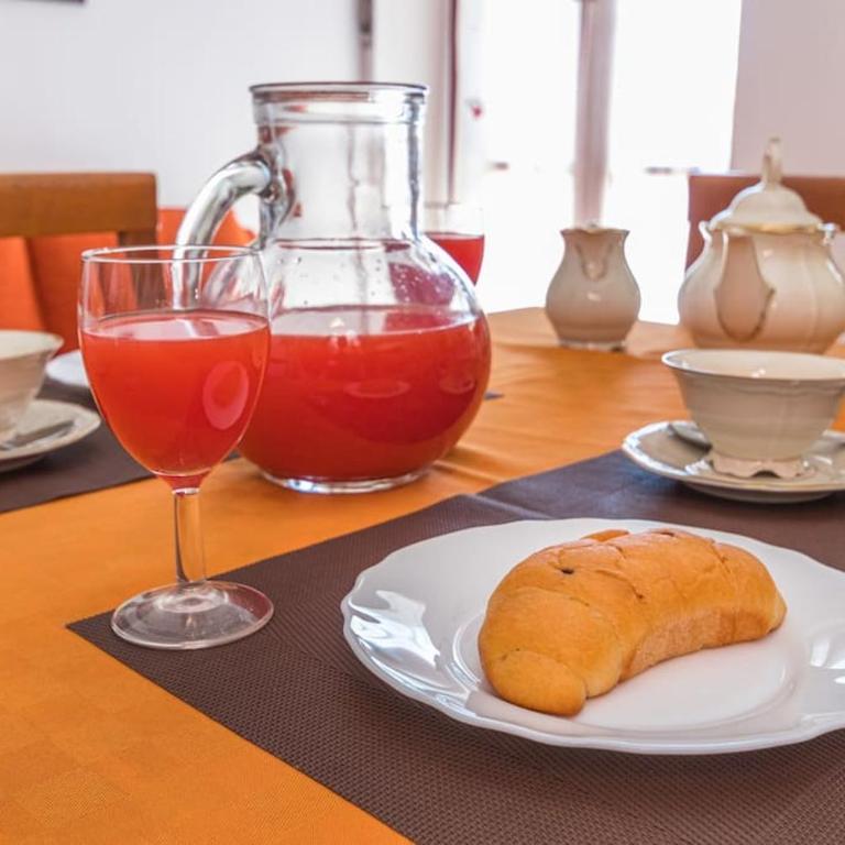 MERCADANTE FAMILY APARTMENT - Two-Bedroom Apartment - 28