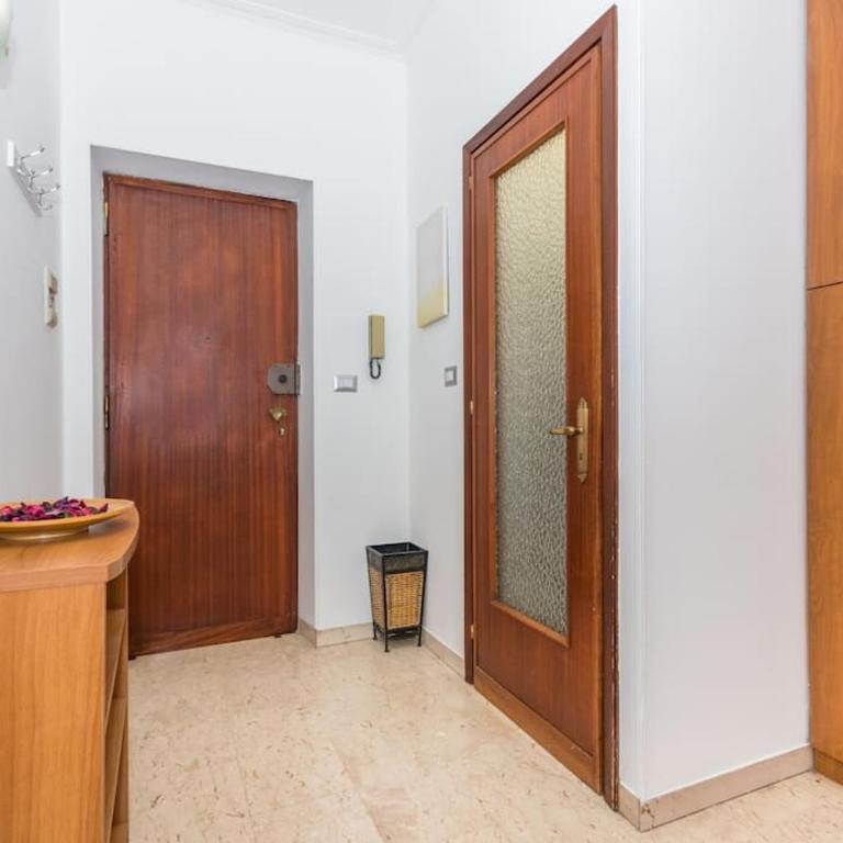 MERCADANTE FAMILY APARTMENT - Two-Bedroom Apartment - 14