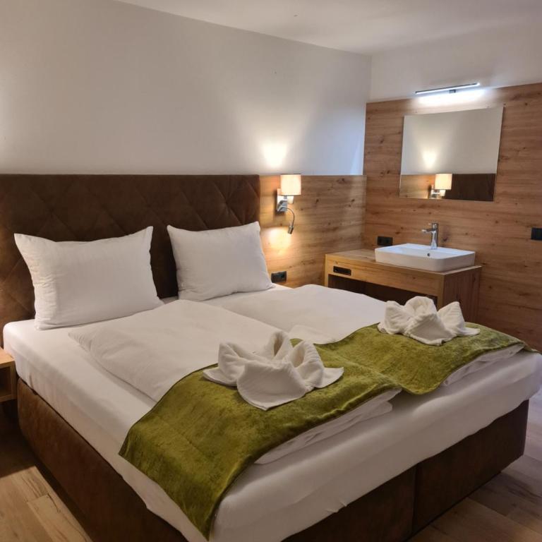 Hotel Alpenhof*** - Doppelzimmer - 3