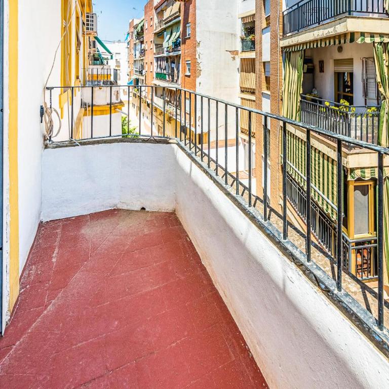 Gorgeous Apartment In Cordoba With Wifi - Apartamento de 3 dormitorios - 4