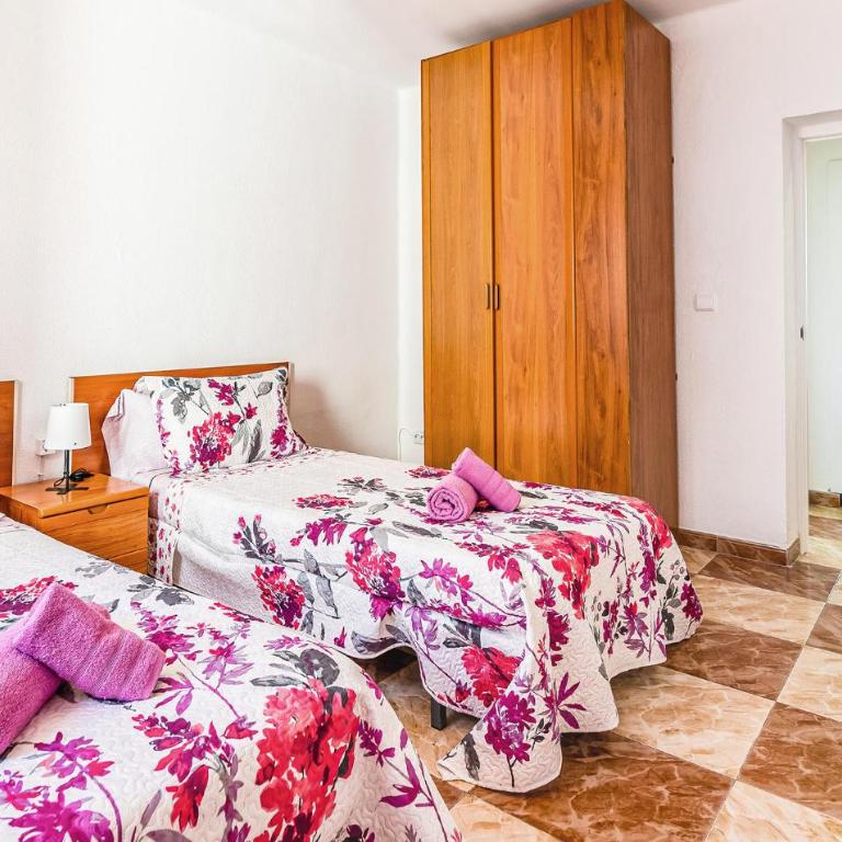Gorgeous Apartment In Cordoba With Wifi - Apartamento de 3 dormitorios - 11