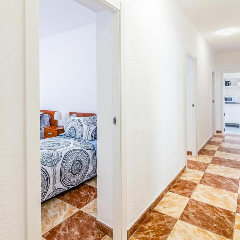 Gorgeous Apartment In Cordoba With Wifi - Apartamento de 3 dormitorios - 14