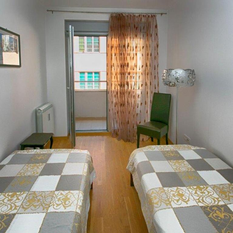 Apartment 32 - Apartman sa 2 Spavaće Sobe i Balkonom - 10