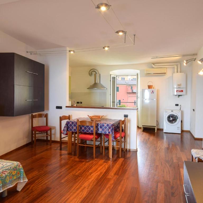2 Bedroom Cozy Apartment In Moneglia - Two-Bedroom Apartment - 5
