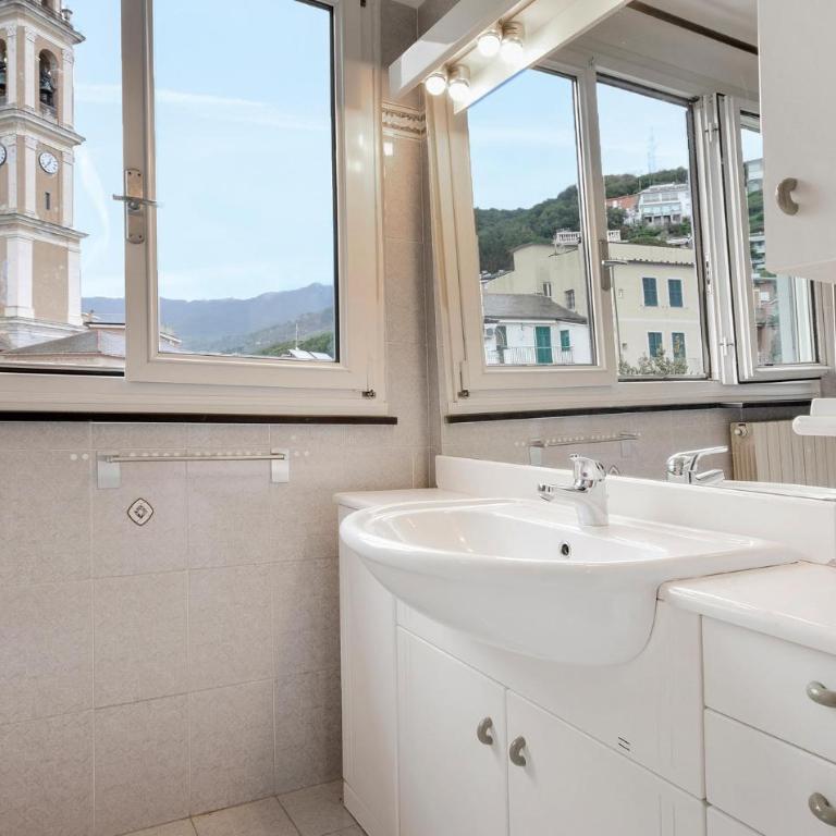 2 Bedroom Cozy Apartment In Moneglia - Two-Bedroom Apartment - 12