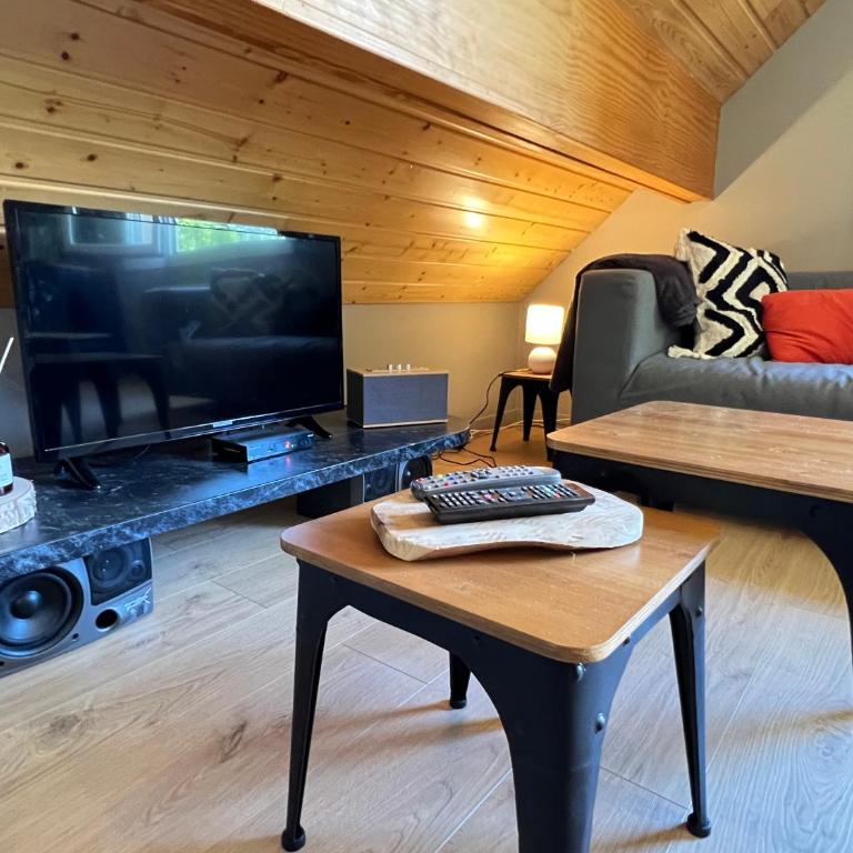 Sur les hauteurs de Cauterets, 2 chambres 5 pers - Apartment with Mountain View - 11