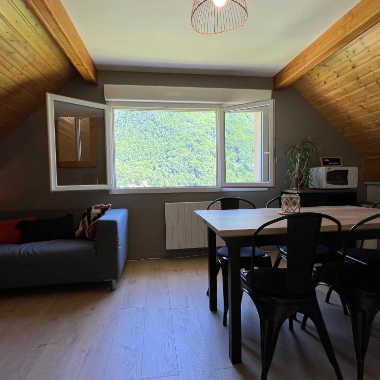 Sur les hauteurs de Cauterets, 2 chambres 5 pers - Apartment with Mountain View - 10