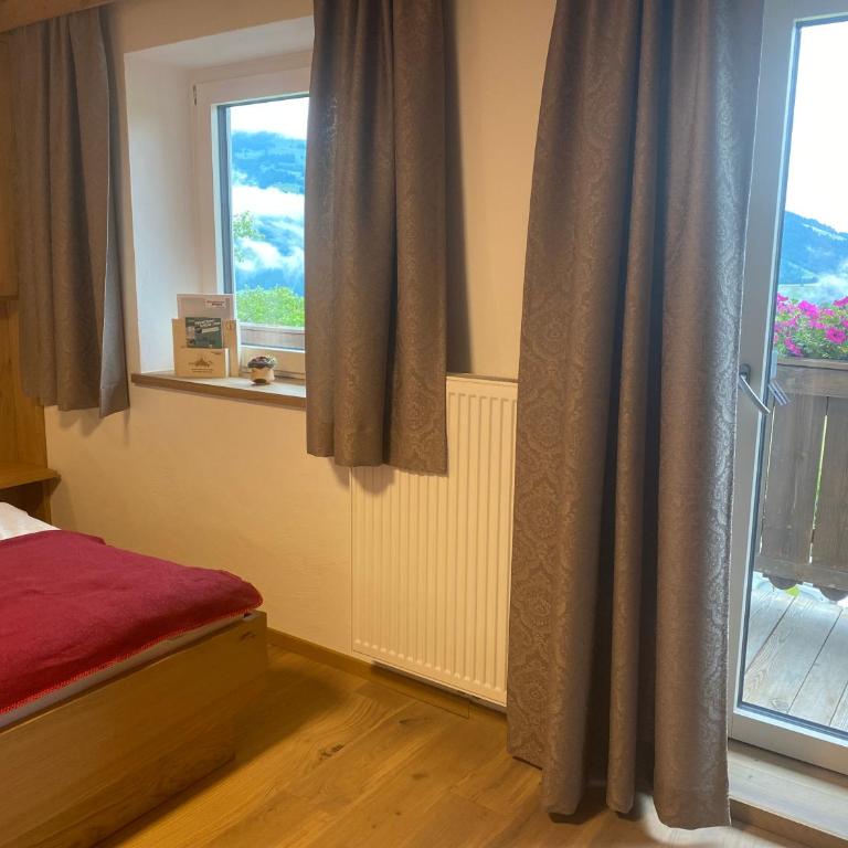 Pension Leamhof - Comfort Dreibettzimmer - 2
