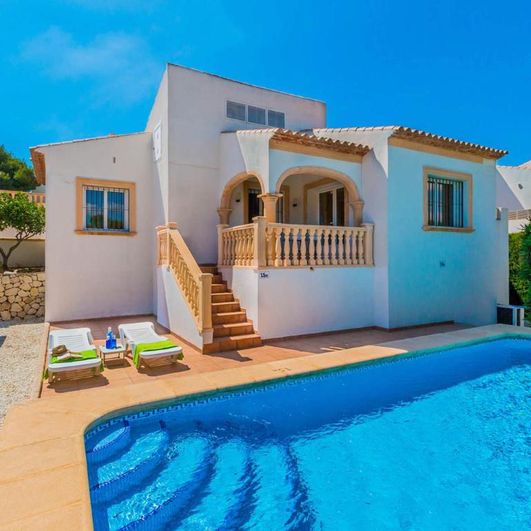 Villa Valeta by Villa Plus - Villa - 1
