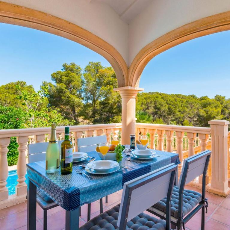 Villa Valeta by Villa Plus - Villa - 3