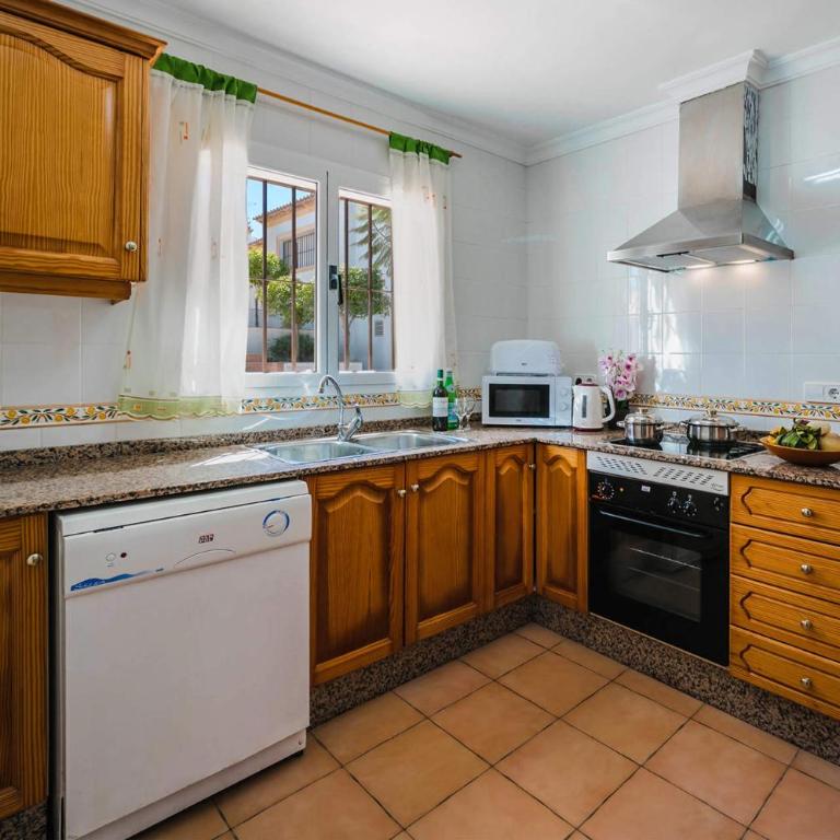 Villa Valeta by Villa Plus - Villa - 10