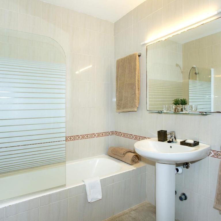 Villa Illa Petita by Villa Plus - Villa - 20