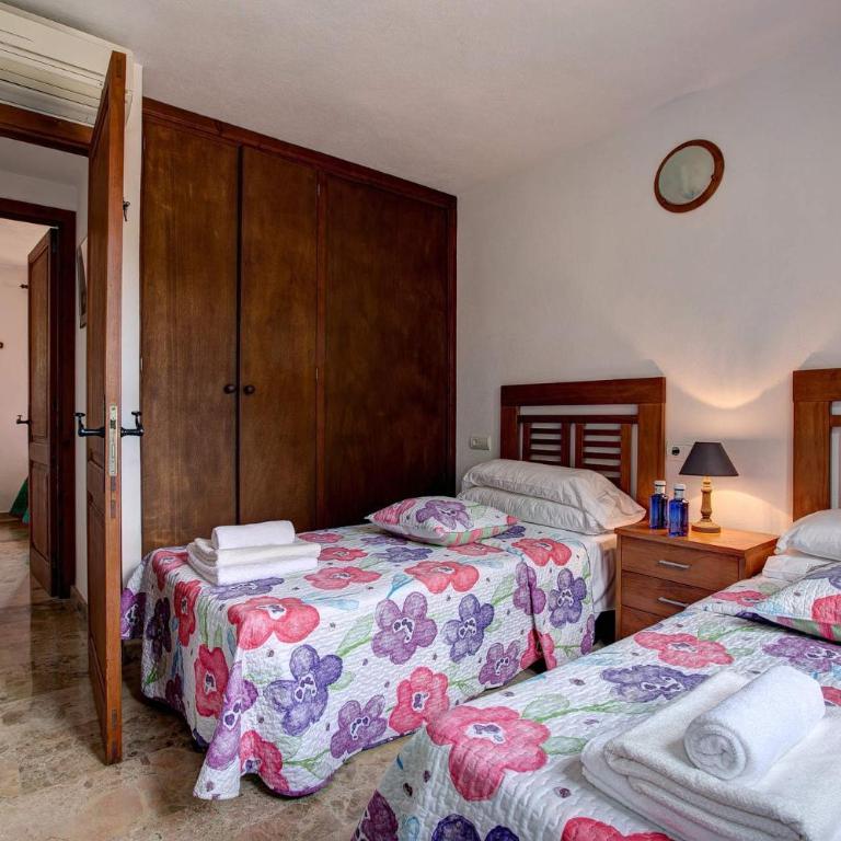 Villa Sebastian by Villa Plus - Villa - 23