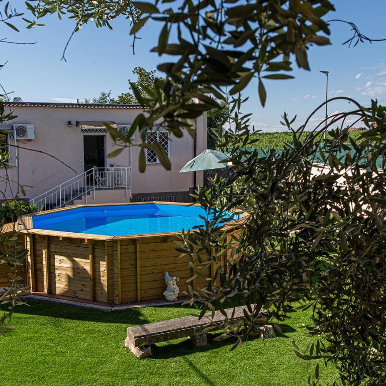 La Piccola Villetta con il grande Giardino - Villa con Piscina Privata - 30