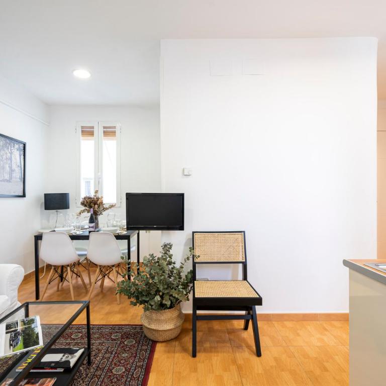 For You Rentals Apartamento TEMPORAL Delicias Madrid Atocha DVA65 - One-Bedroom Apartment - 3