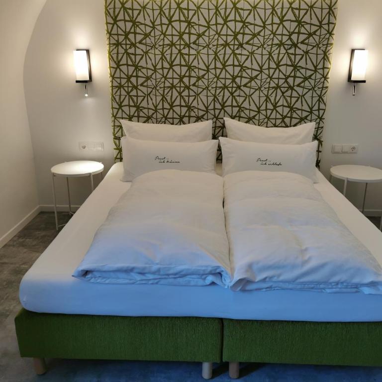 Pension Ploner - Doppelzimmer mit Bergblick - 6