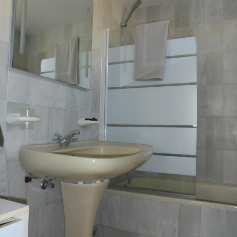 Front Line Apartment Marbella - 2 Bedroom & 2 Bathrooms - Apartamento de 2 dormitorios - 9