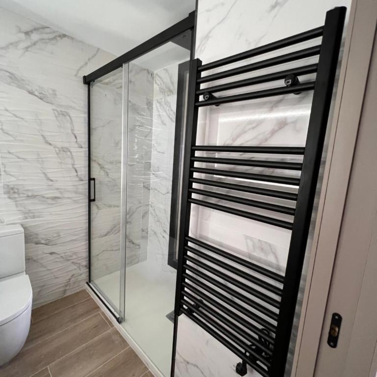 Cap Salou Apolo - Estudio con cama extragrande y sofá cama - 13