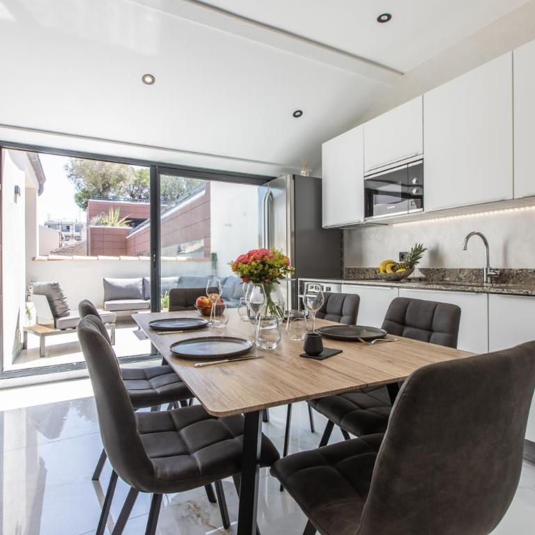 Résidence Topaze - Central - Luxurious - 50m Croisette Palais - LRA CANNES - DIAMANT - Four-Bedroom Apartment with Terrace and Jacuzzi - 10