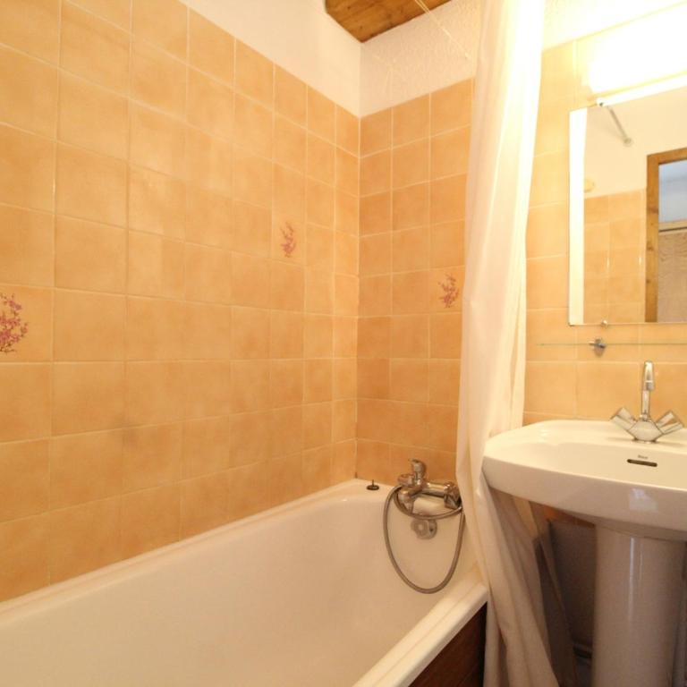 Appartement 5 pers. avec balcon, proche pistes et commerces à Val Cenis Le Haut - FR-1-508-257 - Appartamento - 6