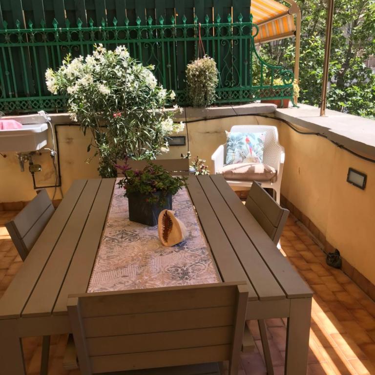 Appartamento con terrazza vista mare in stabile d'epoca - Appartamento con Vista Mare - 43