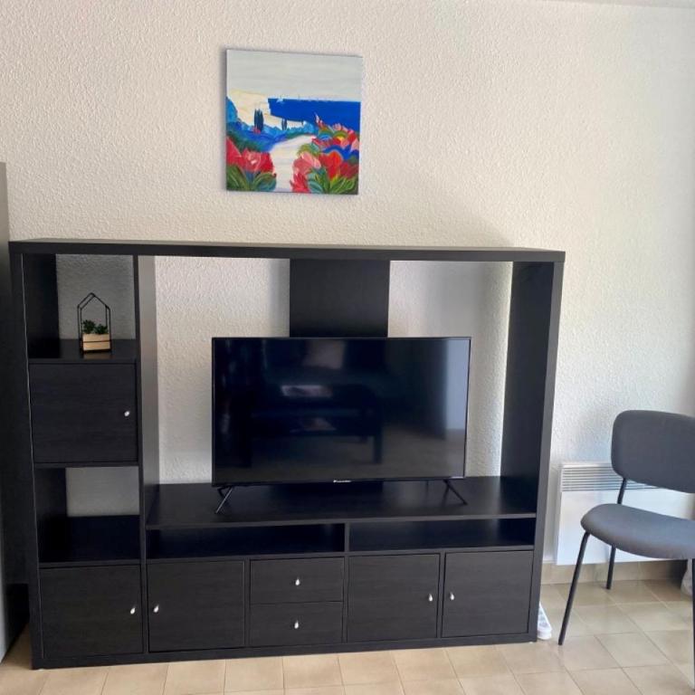 Appartement cosy et spacieux en bord de mer à Saint-Raphaël, en face du Port Santa-Lucia - Appartement - 5