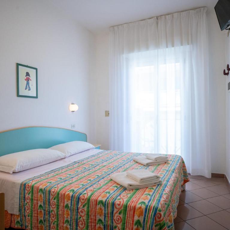 Hotel Radar - Camera Matrimoniale/Doppia con Letti Singoli - 9