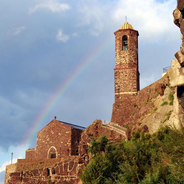 ROMANTIC LOFT WITH JACUZZI IN THE CASTLE - Appartamento con 1 Camera da Letto - 19