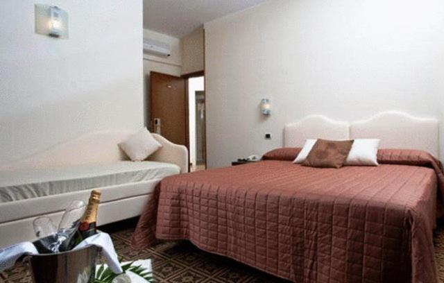 Hotel Welcome - All inclusive - Camera Tripla - 1