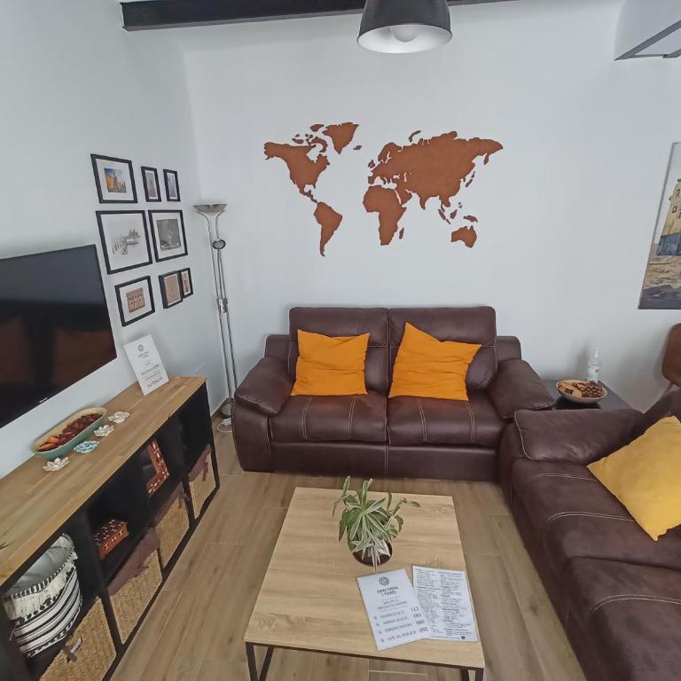Entre patios y flores - Two-Bedroom Apartment - 4