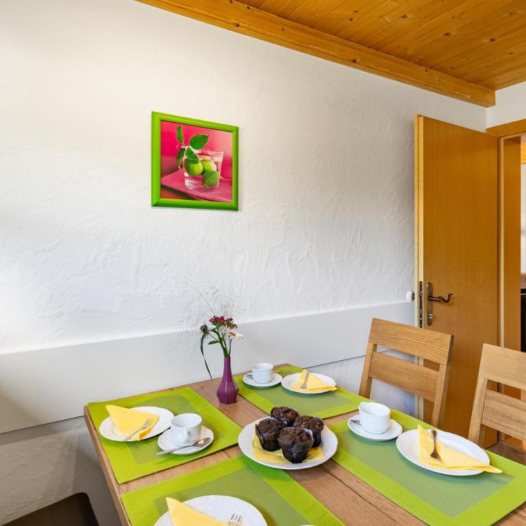 Haus Voglreiter - inkl Sommerkarte, zentrale und ruhige Lage, Garten mit Spielplatz - Apartment mit 1 Schlafzimmer, Balkon und Bergblick - 16
