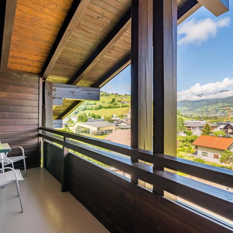 Haus Voglreiter - inkl Sommerkarte, zentrale und ruhige Lage, Garten mit Spielplatz - Apartment mit Balkon und Gartenblick - 20