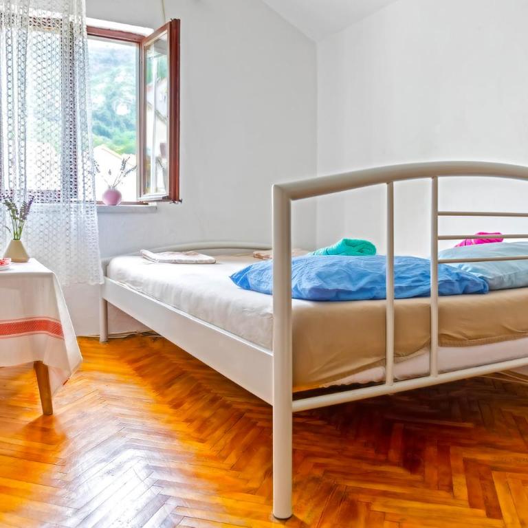 Private rooms - Tivat - Studio Apartman - 3