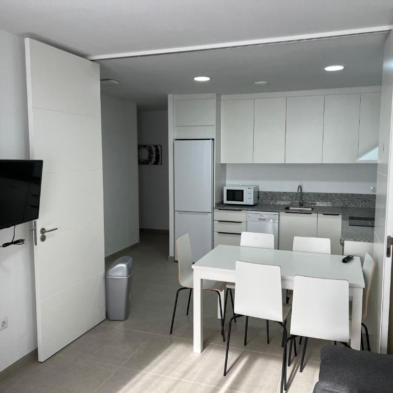 Alicante Residenca Plus Ultra - Apartamento con terraza - 1