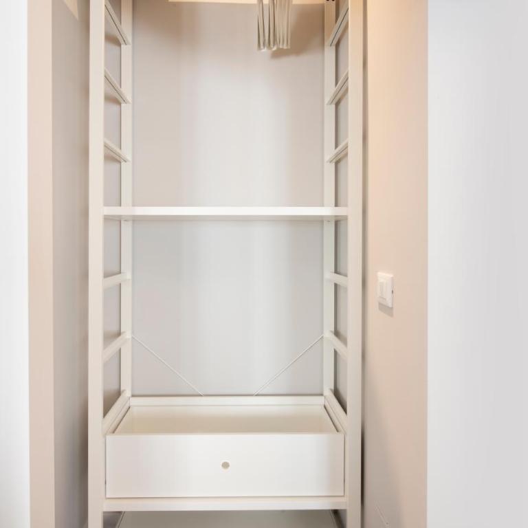 Ponte Vecchio Deluxe Apartments - Two-Bedroom Apartment - 14