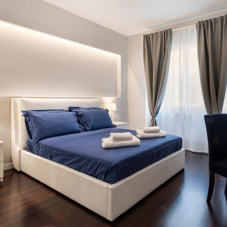 Ponte Vecchio Deluxe Apartments - Two-Bedroom Apartment - 8