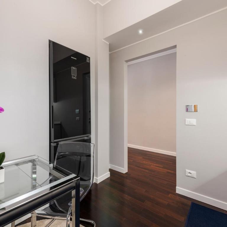 Ponte Vecchio Deluxe Apartments - Two-Bedroom Apartment - 23