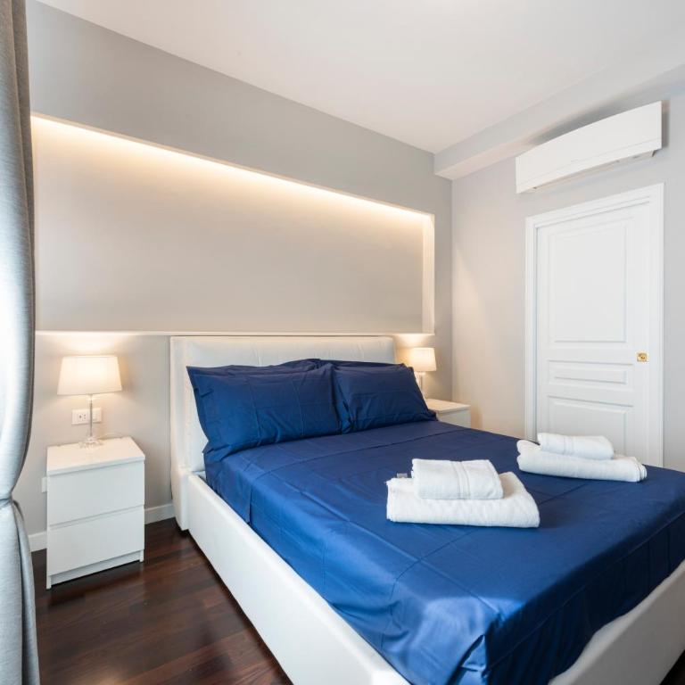 Ponte Vecchio Deluxe Apartments - Two-Bedroom Apartment - 23