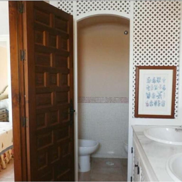Acogedora casa adosada luminosa de 3 plantas. - Four-Bedroom House - 15