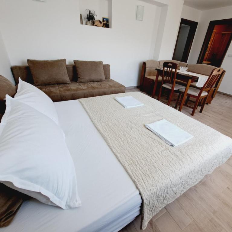 Apartments Blazevic - One-Bedroom Apartment with Terrace and Sea View - 14