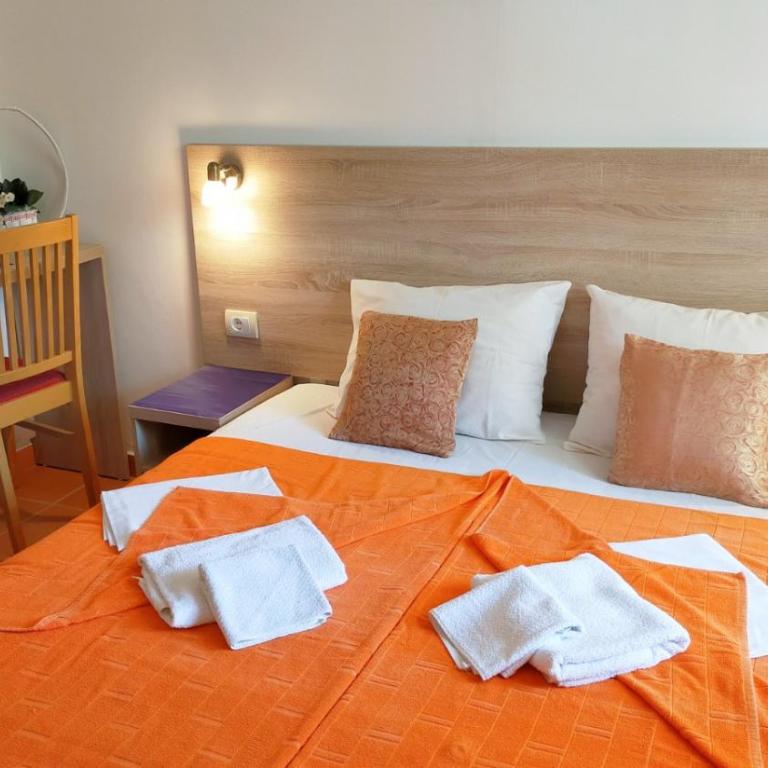Guesthouse Tri Palme - One-Bedroom Apartment - 1