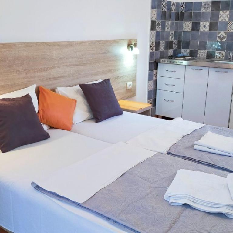 Guesthouse Tri Palme - One-Bedroom Apartment - 5