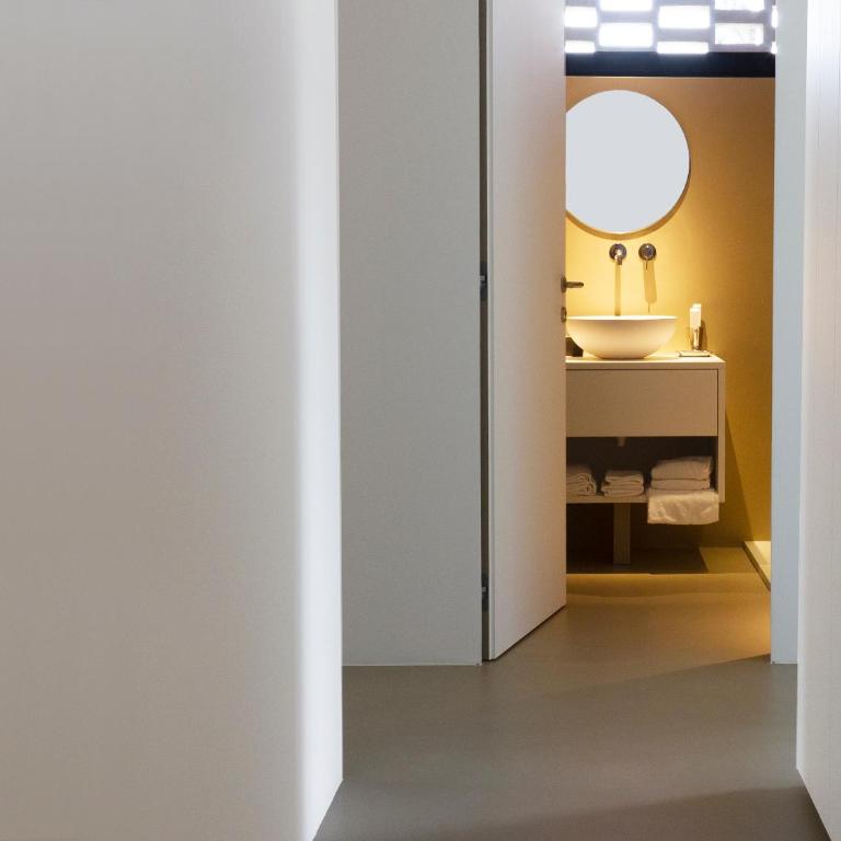 Hotel Mediterraneo Suite&Residence - Exclusive Family Suite with two Bathrooms and Terrace - 3