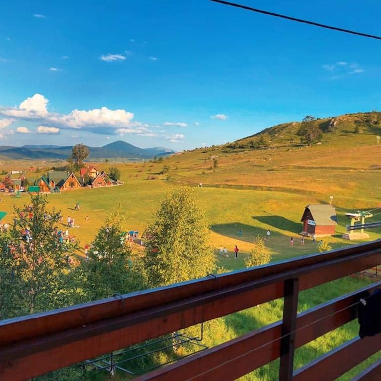 Grand Rabbit House on the Hillock - Three-Bedroom Apartment - 17
