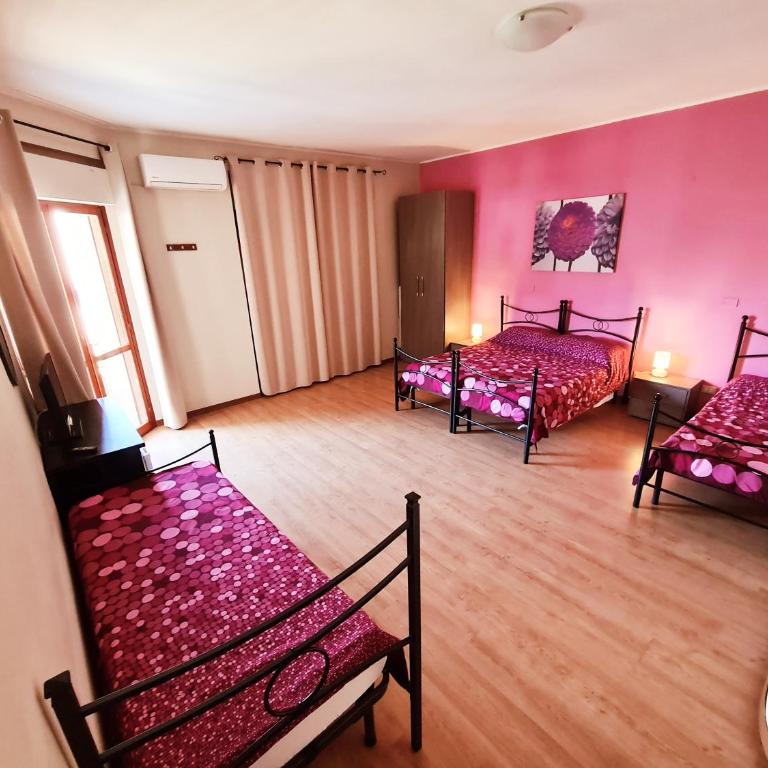Affittacamere Il Terrazzo Di Archimede - Camera Quadrupla con Bagno Privato - 3