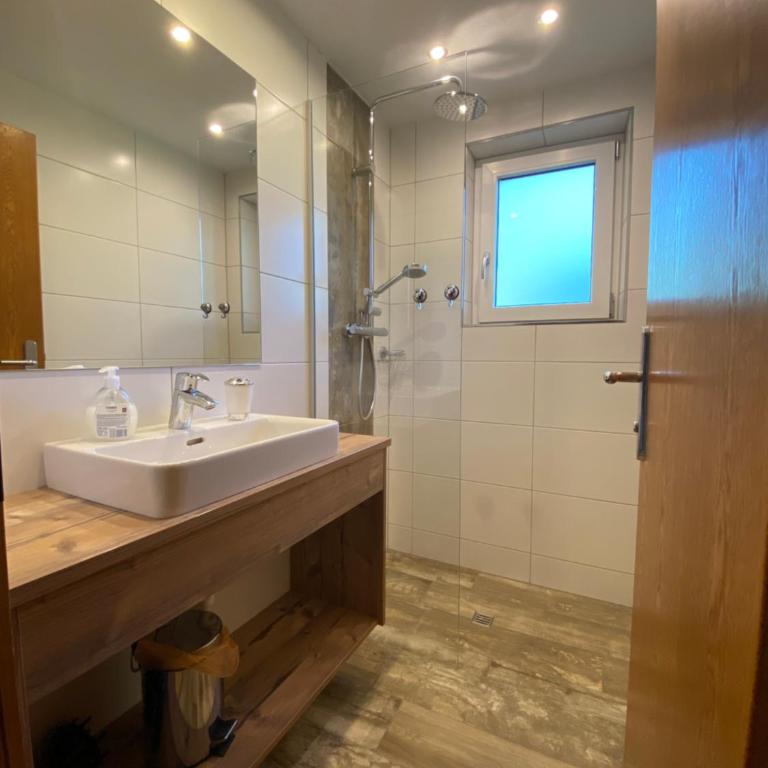 Ferienwohnungen Ötztal - Apartment mit 2 Schlafzimmern (4 Erwachsene) - 1